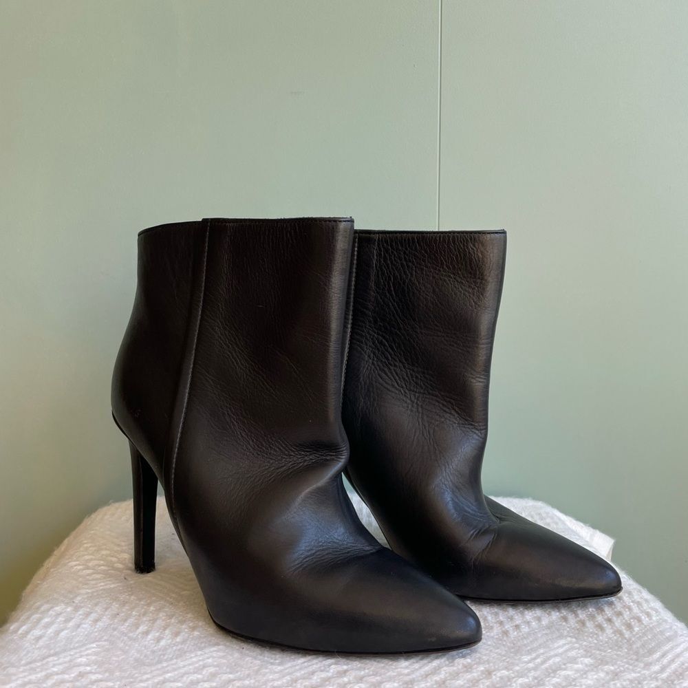 Woman By Common Projects Black Leather Heeled Ankle Boots Sz 37/US 6.5